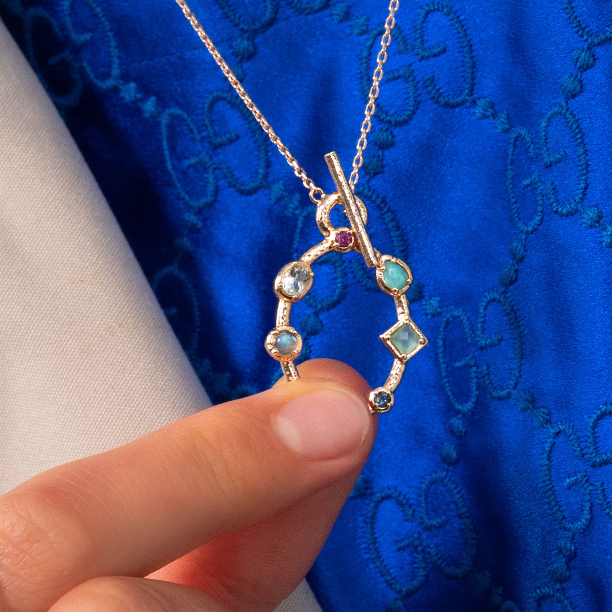 Ana & Cha Diana halsband i guldpläterat