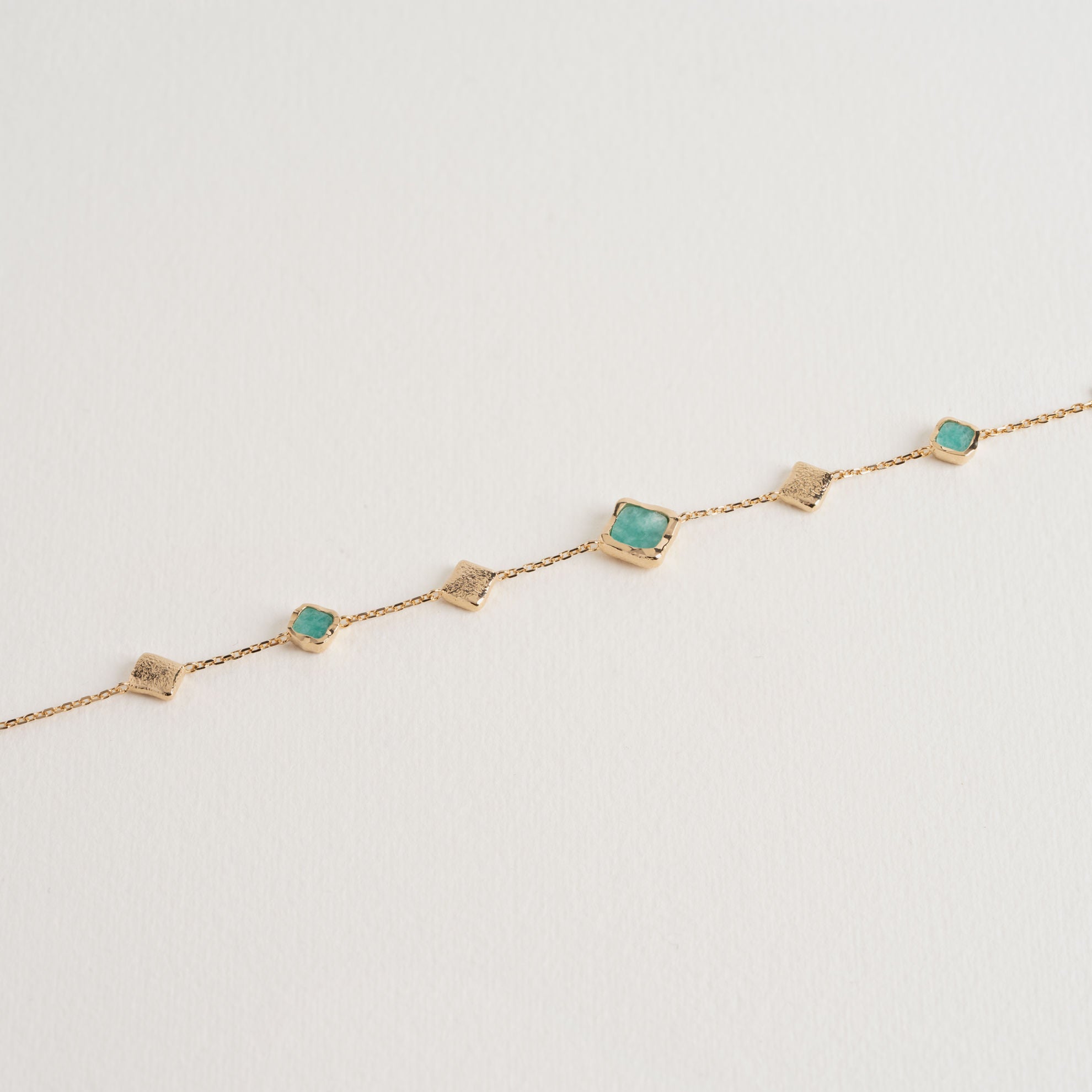 Bracelet chaine Emma en plaqué or avec amazonite