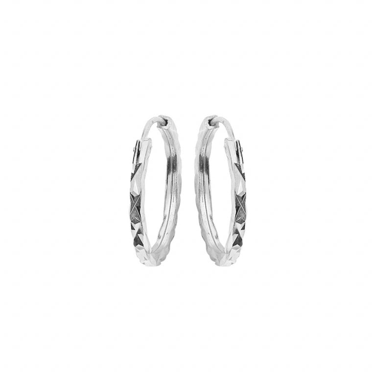 Brincos de argola com estrela de diamante – Prata | Azuline