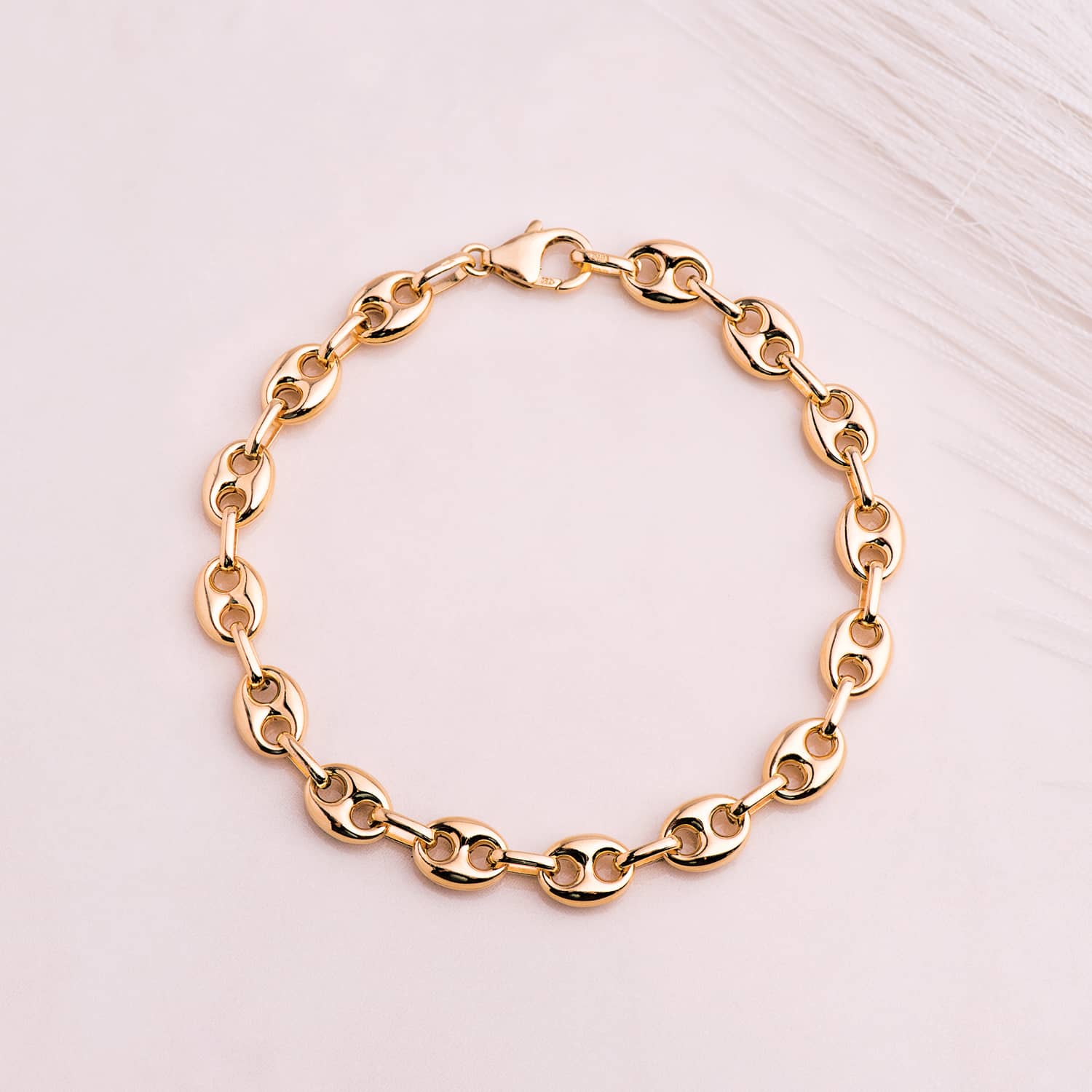 18K Bracelet Grain de Cafe Creux en Or Jaune. Largeur 7,5 mm Longueur 21 Cm