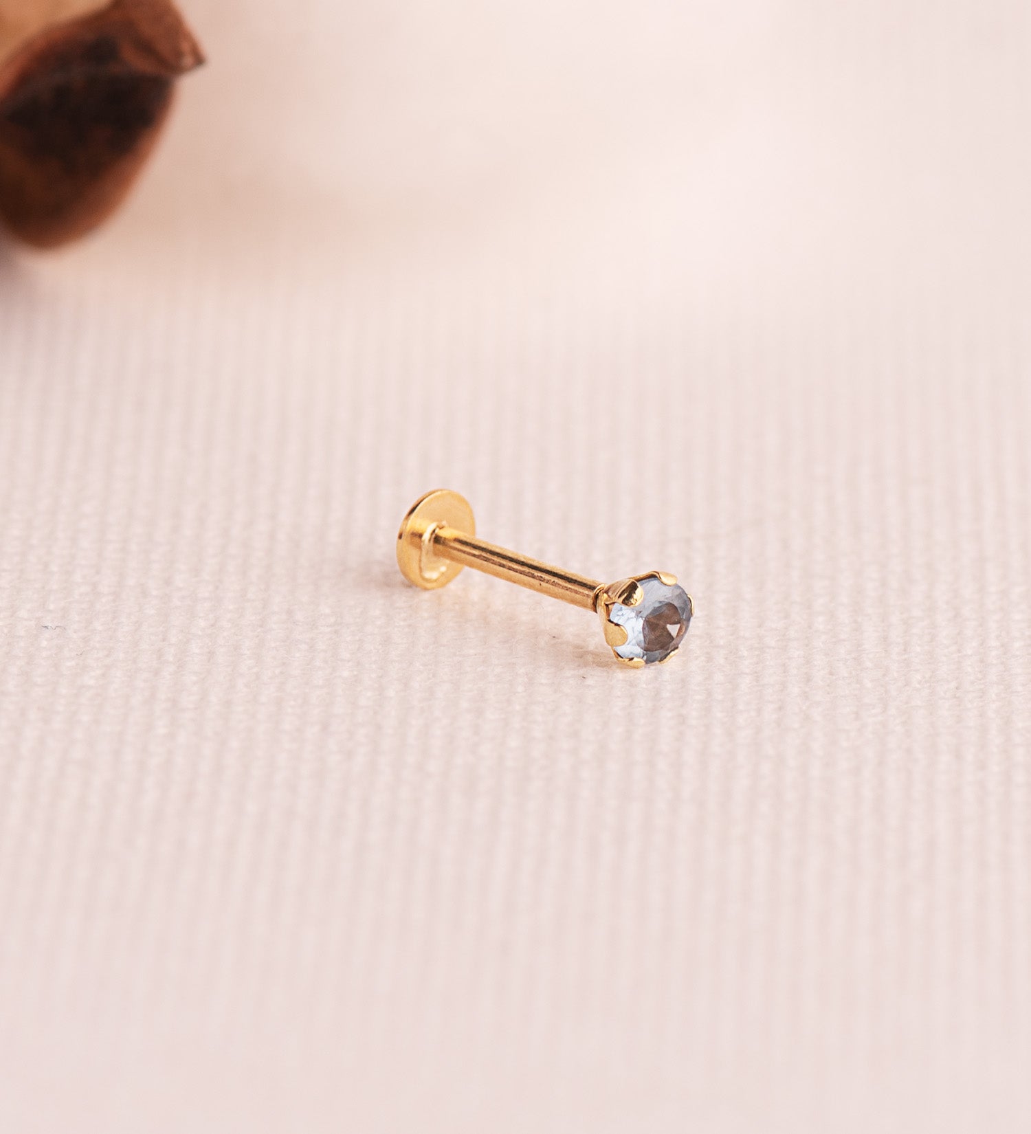 Kloørepiercing i 18K gult gull Aquamarine Zirconia 3,5 mm tykk stang 1MM skruelås