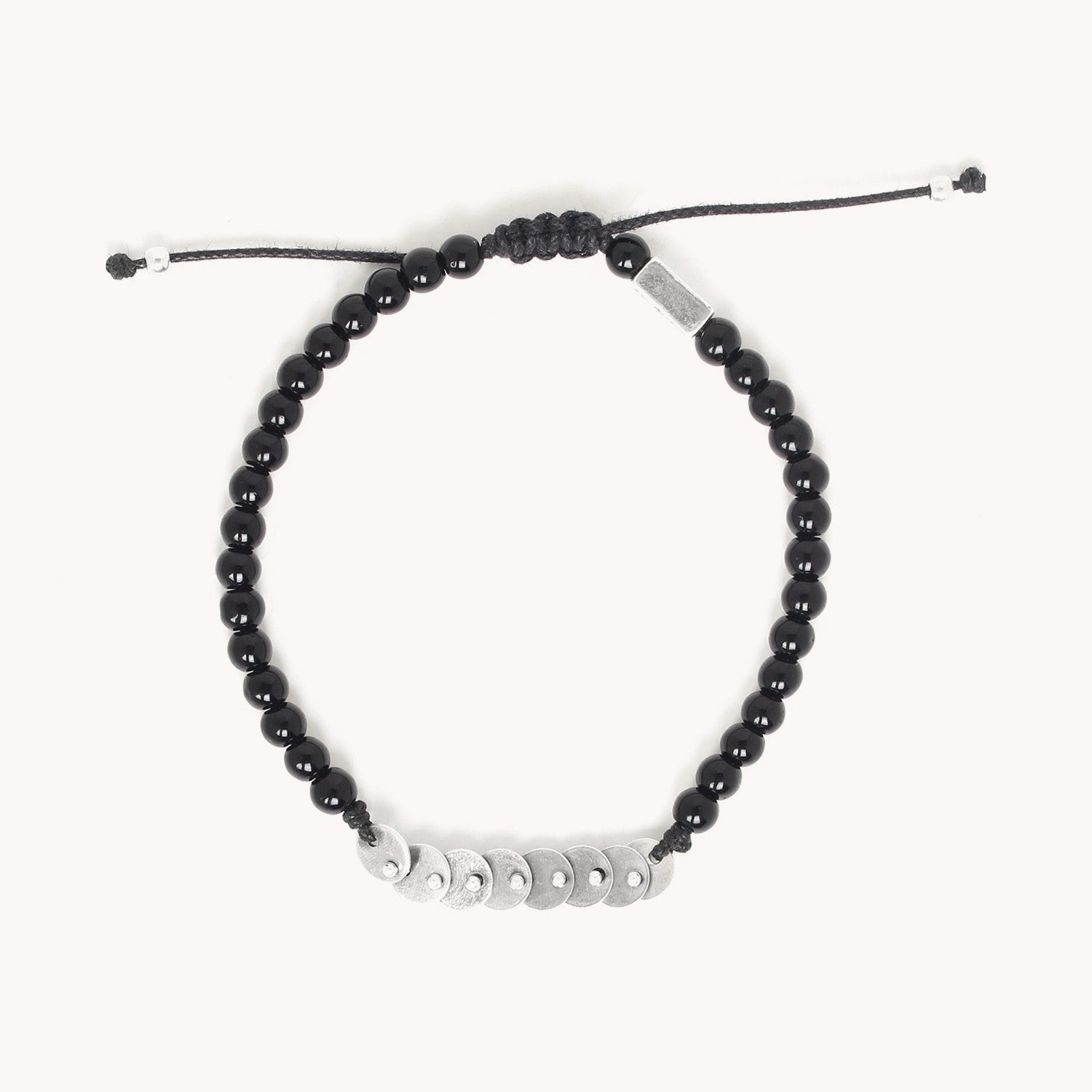 Bracelet porté détail pierre onyx 13--34233 Nature Bijoux