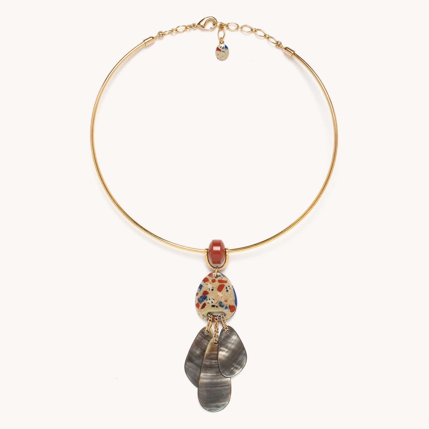 Collier porté détail pierres naturelles 15--41820 Nature Bijoux
