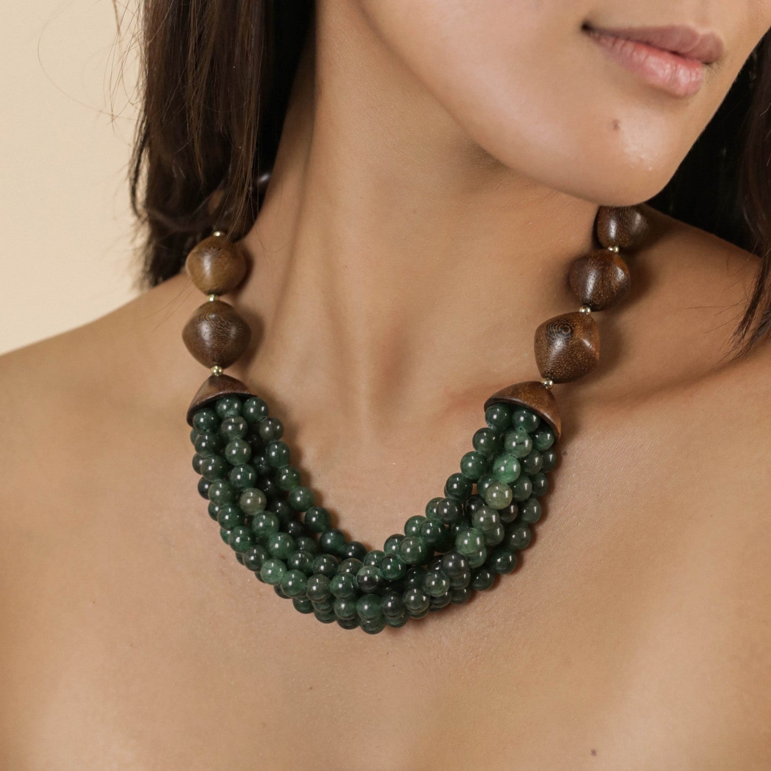 Détail matières pierre aventurine et bois Robles 15--43440 Nature Bijoux