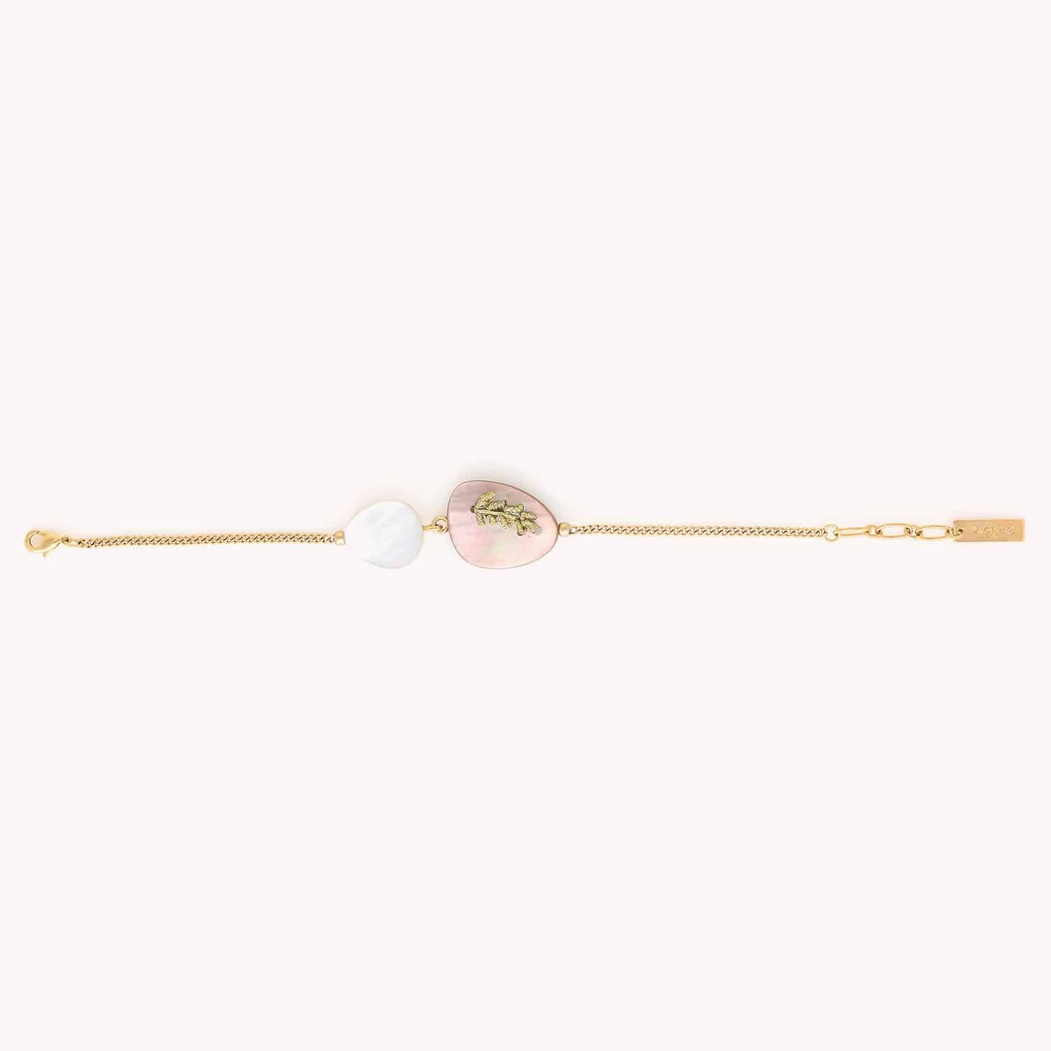 Bracelet porté détail nacre 13--44091 Nature Bijoux