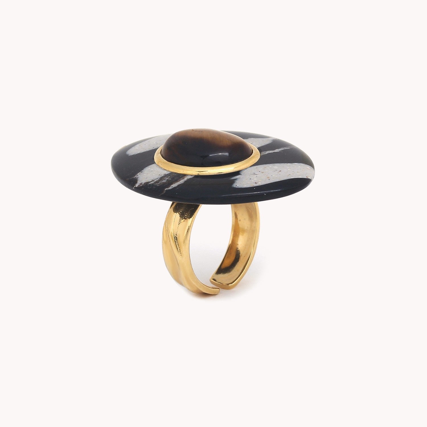 Détail corne noire ovale bague 19CP25670 Nature Bijoux
