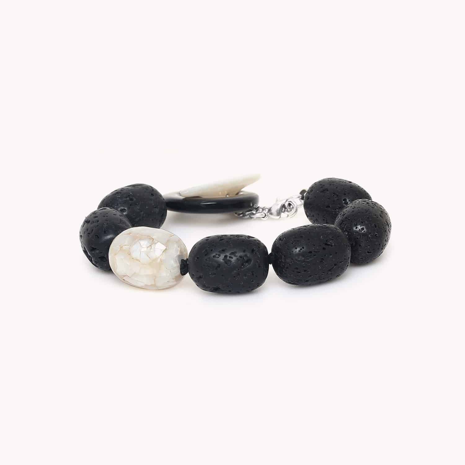 Bracelet Volcan Nature Bijoux pierre de lave nacre dorée corne 13--44290