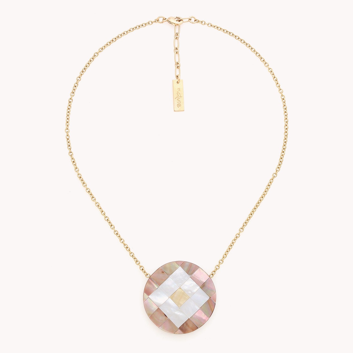Détail pendentif rond nacre 15--43562 Nature Bijoux