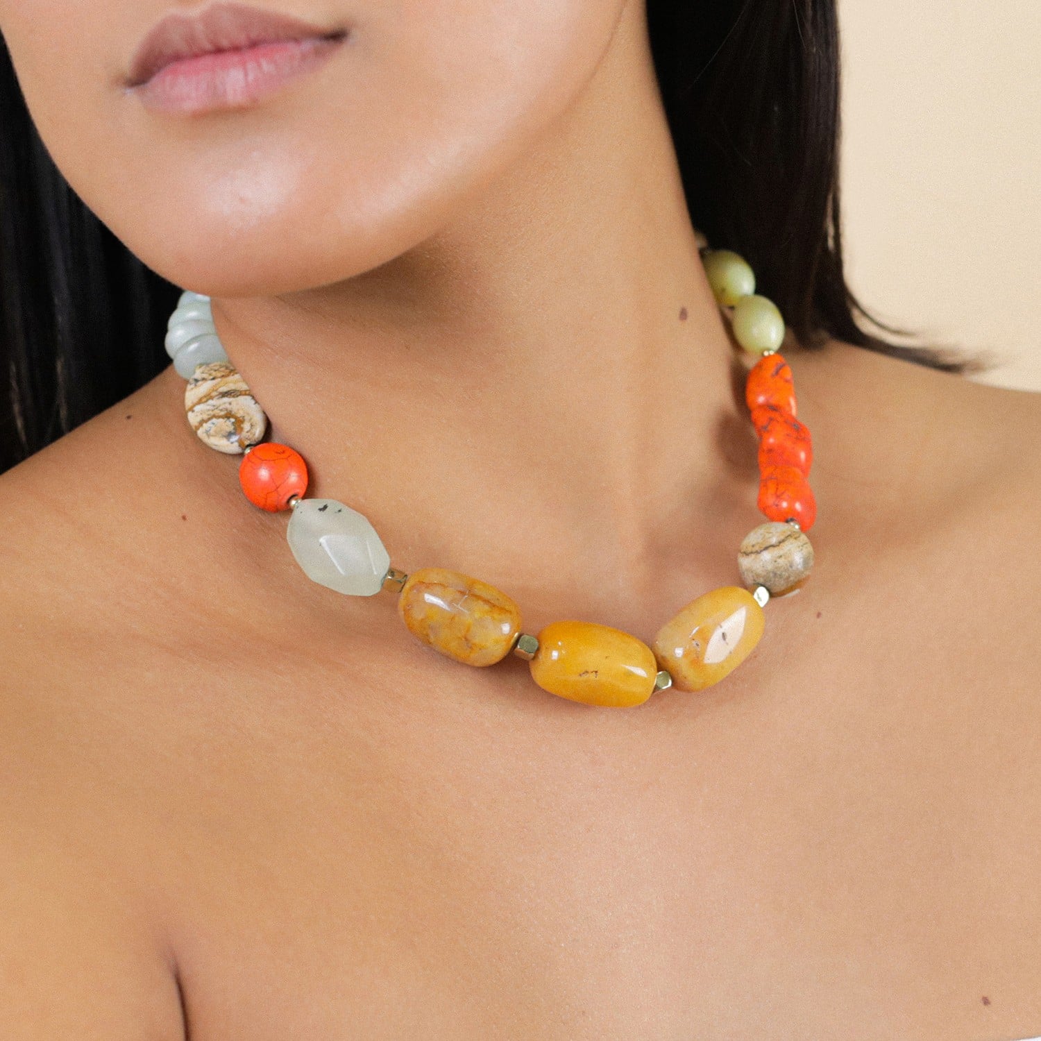 Détail pierres naturelles collier plastron 15--43520 Nature Bijoux