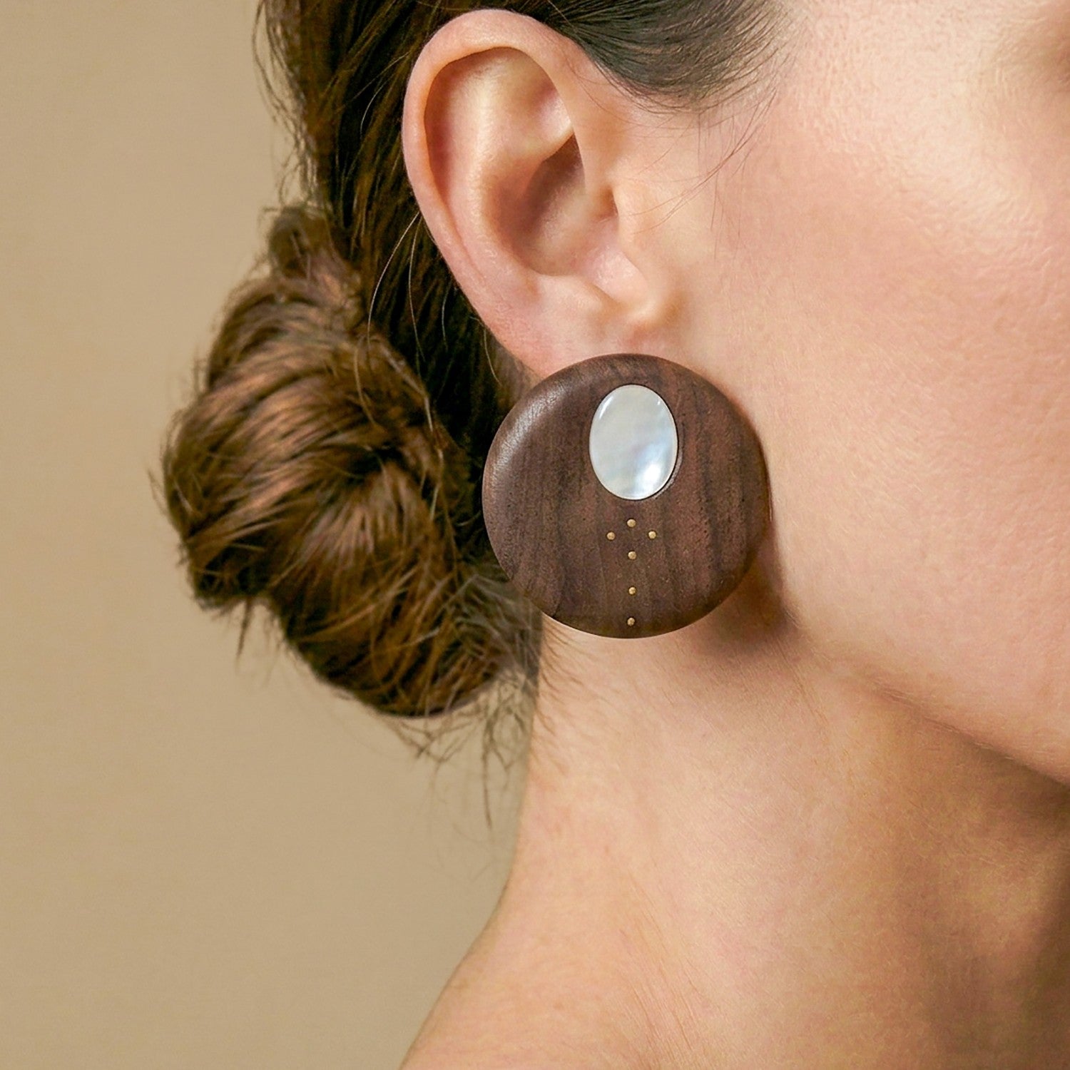Détail matière nacre bois 12--90790 Nature Bijoux