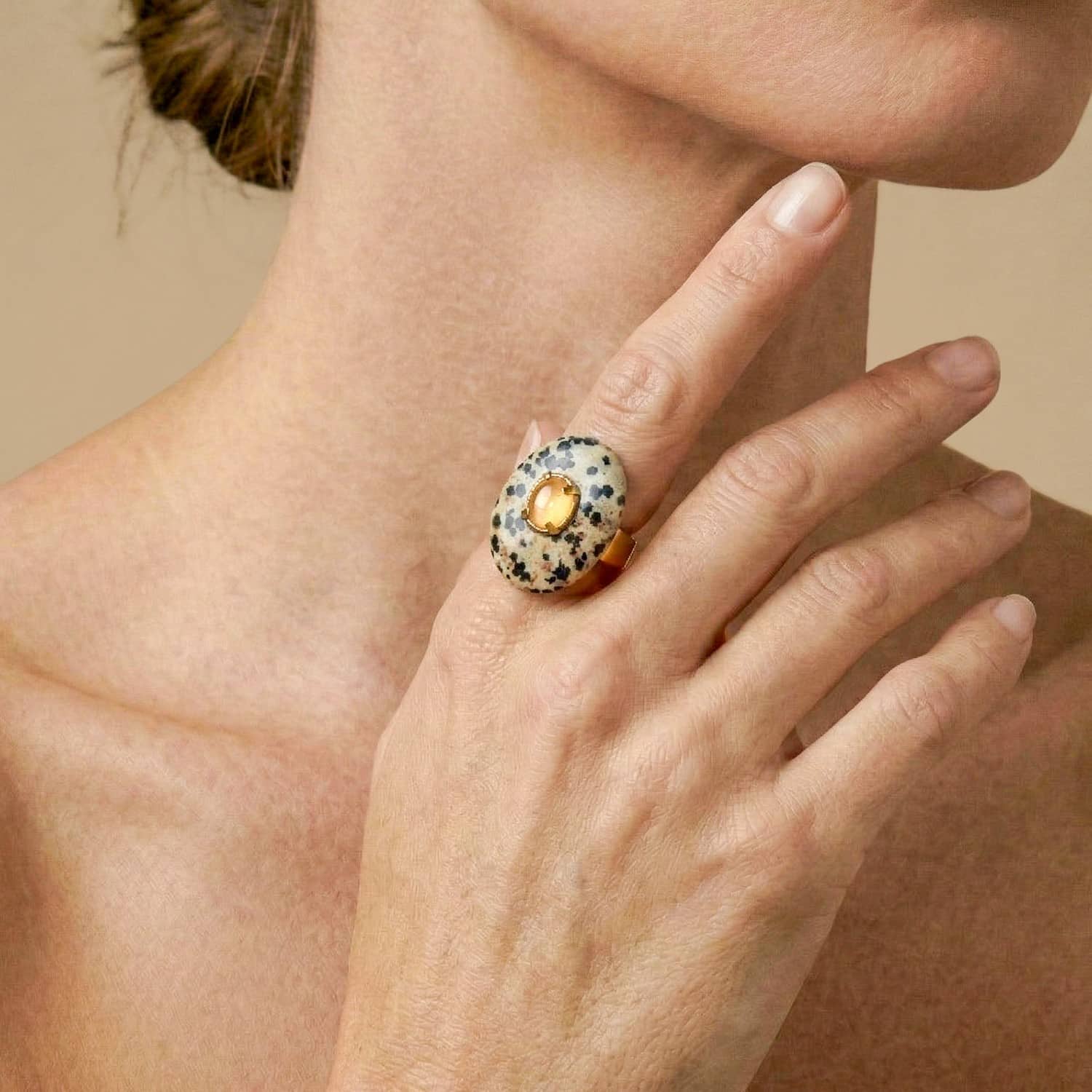 Détail jaspe dalmatien bague 19--27082 Nature Bijoux