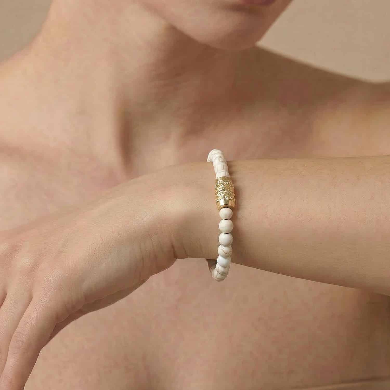 Détail porté bracelet extensible 13--44744 Nature Bijoux