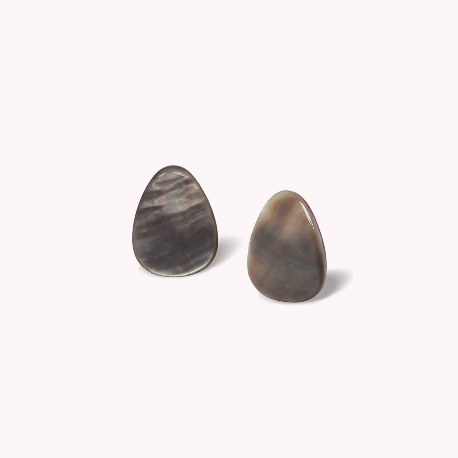 Boucles d'oreilles Sumida en nacre noire petit modèle 12--90684 Nature Bijoux