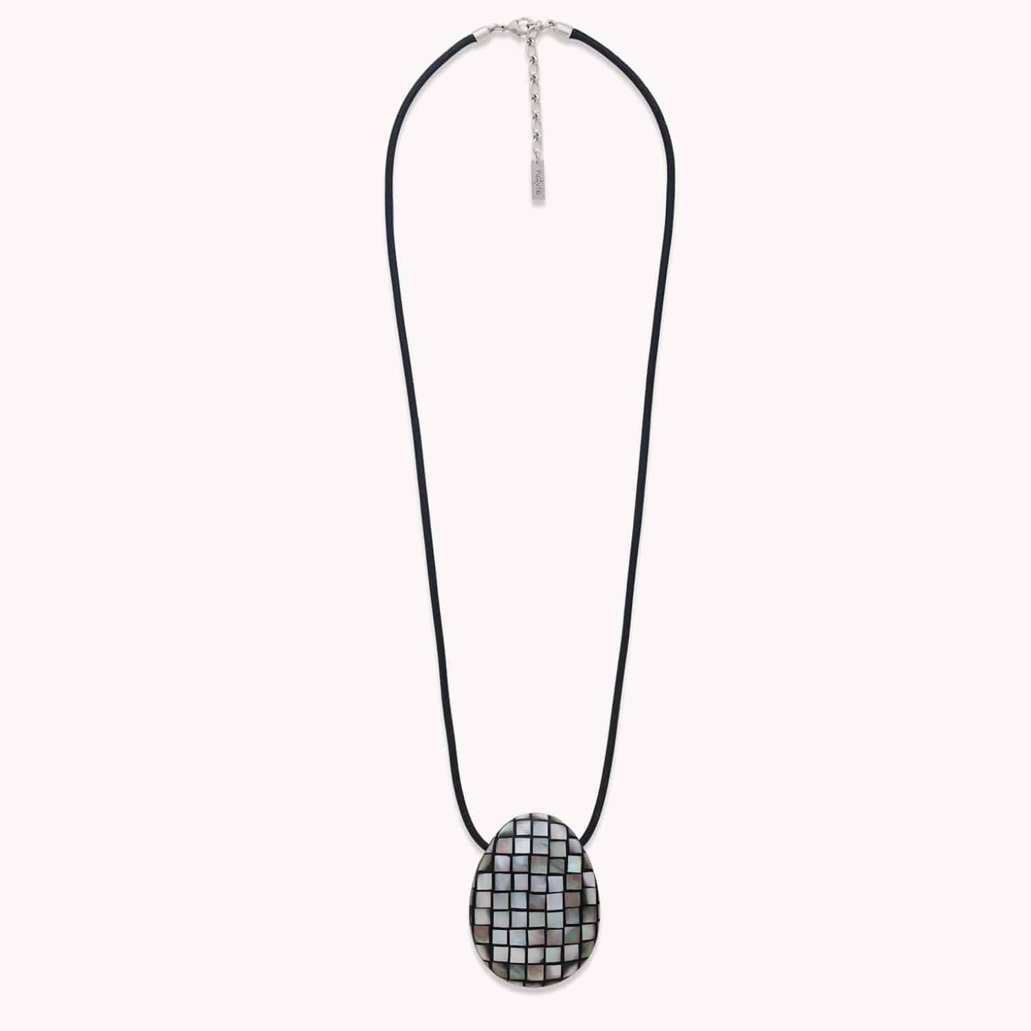 Collier Rivoli nacre noire 15--43901 Nature Bijoux