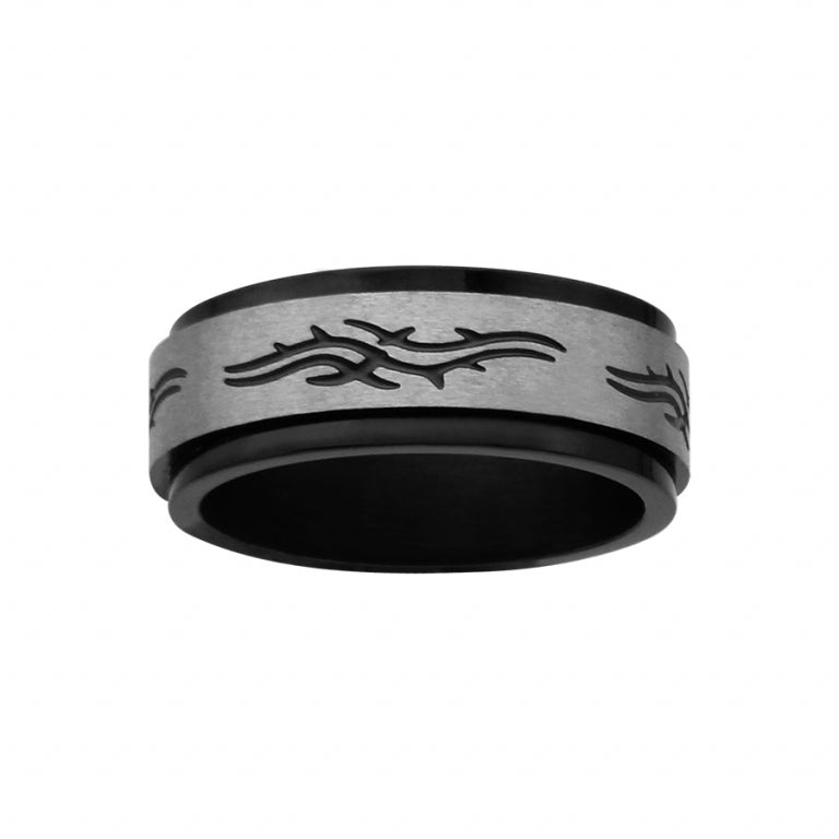 Tribal gegraveerde stalen ring met zwarte PVD-afwerking