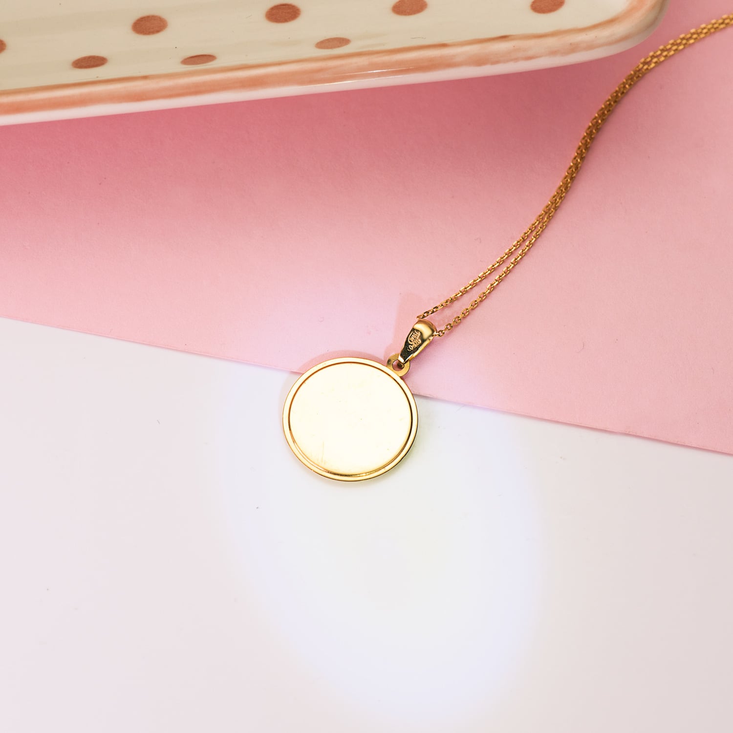18K Médaille Vierge Enfant Nacre 17 mm