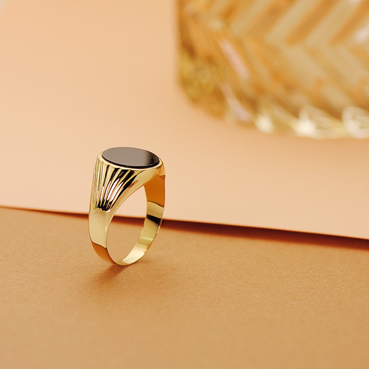 18 karátos férfi ovális természetes ónix pecsétgyűrű 12x10 mm sárga arany színben