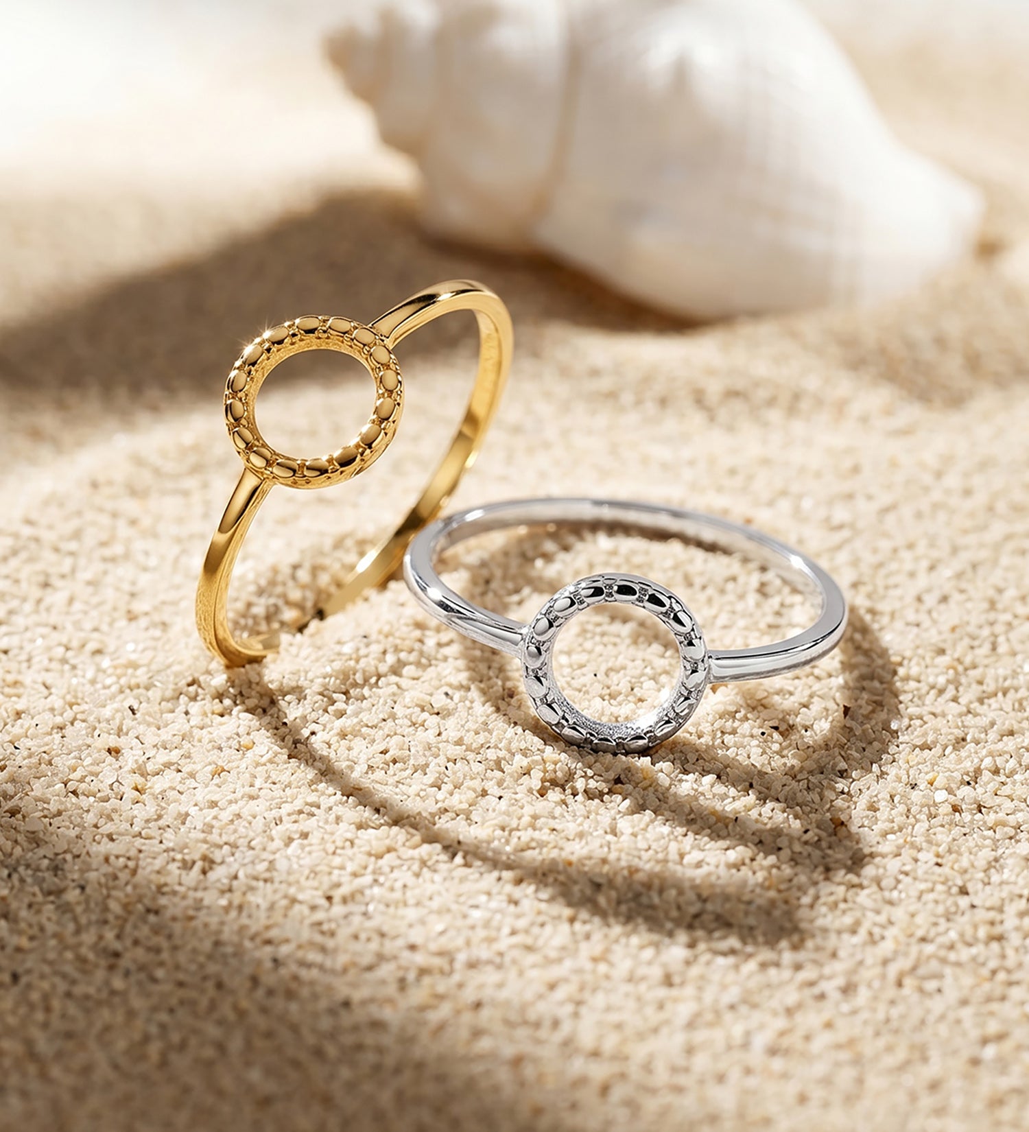 18K hvidguld Ring rundt mønster 7,5 mm