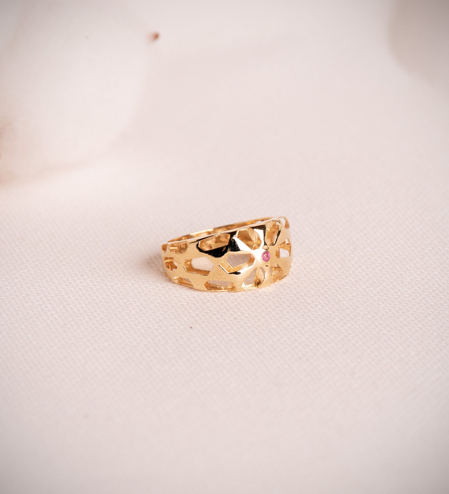 18K Yellow Gold Openwork Filigree and Natural Ruby Ring Width: 10 mm