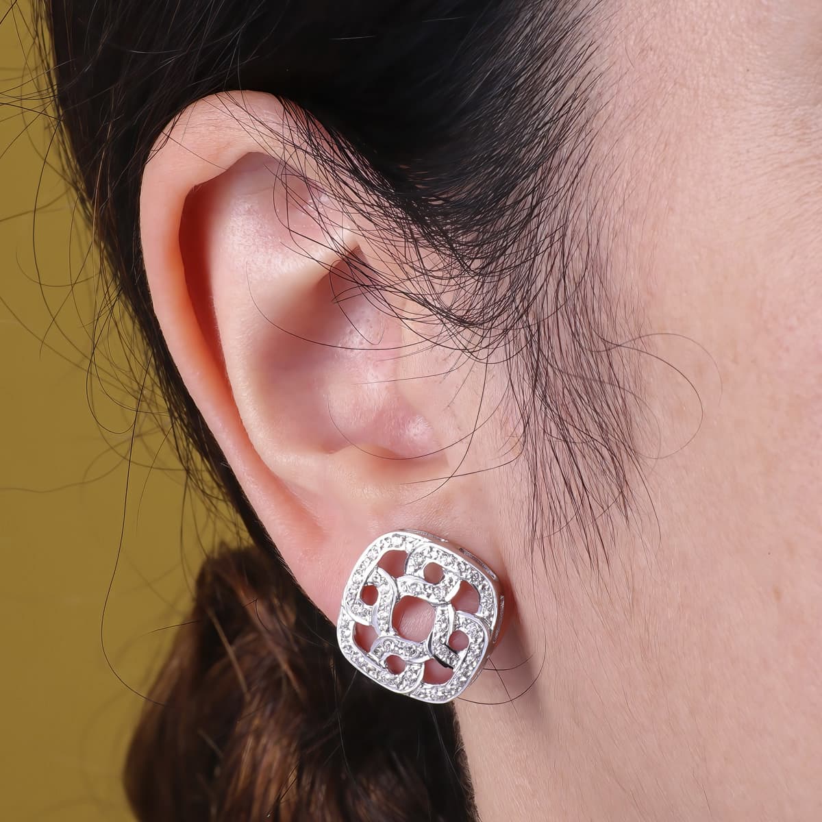 18K White Gold Square Earrings