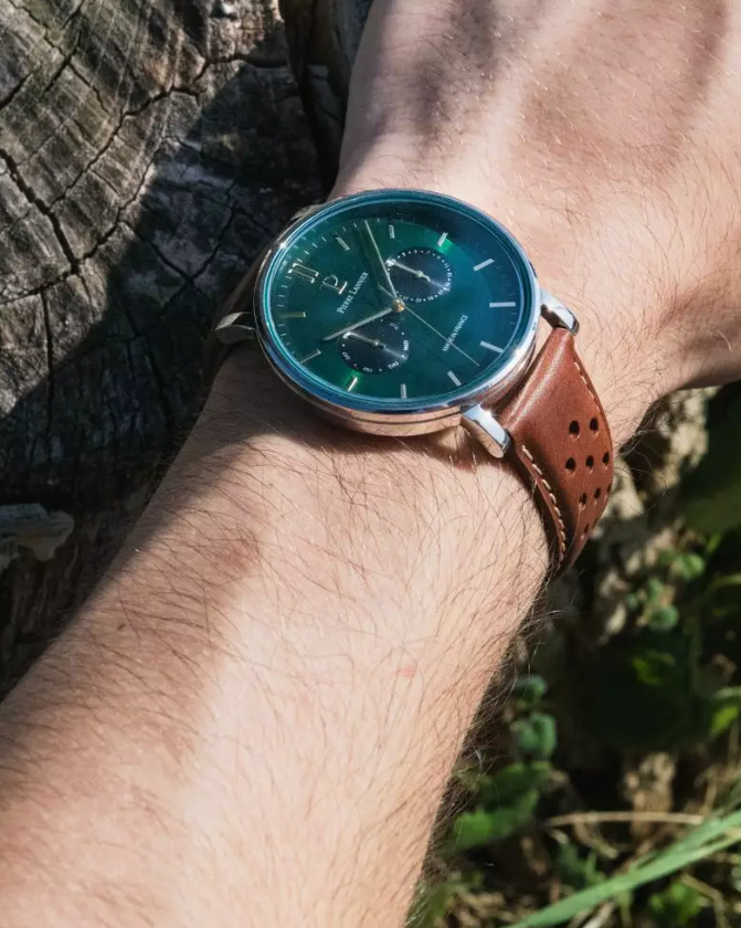 Essential - Silver Perforated leather - Watch - Pierre Lannier