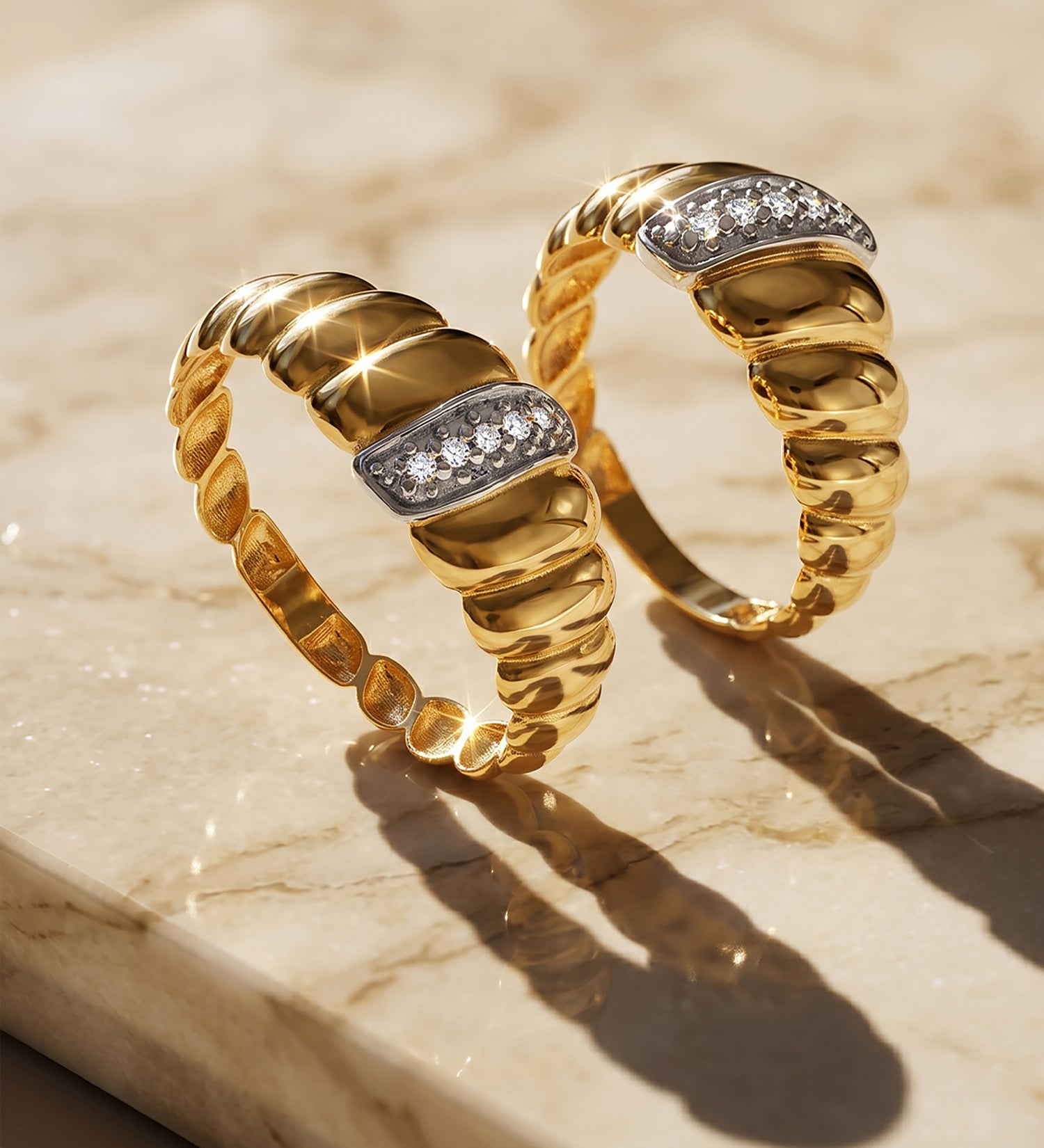Bague Croissant en Or Jaune 18K Motif Gallons avec Zircone Largeur : 75 mm