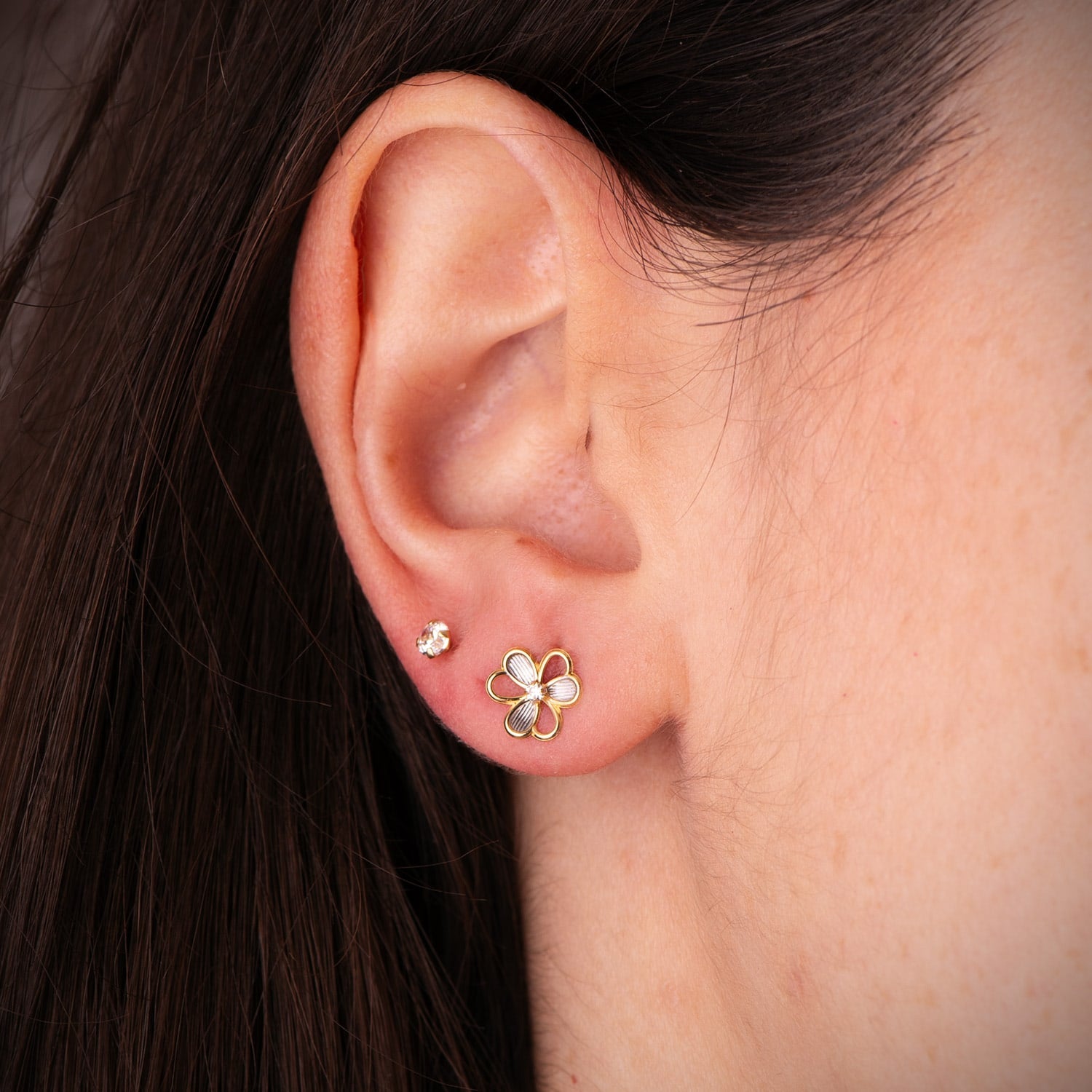 Clover Earrings in 18K Two-tone Gold with Zircon Size: 8X7 mm Butterfly Clasp