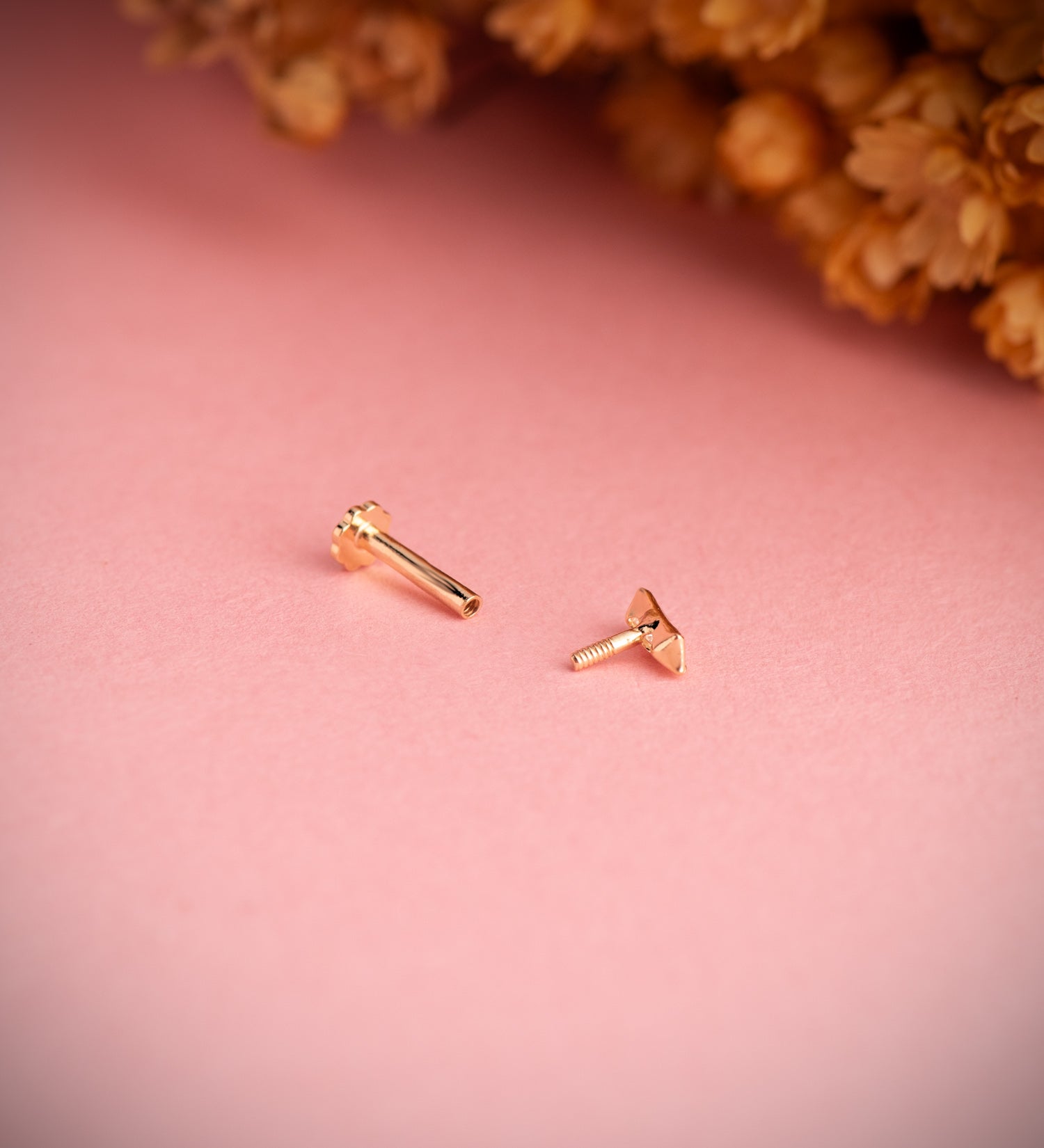 Barre de Perçage Doreille en Or Jaune 18K avec Zircone 5X2 mm Dépaisseur Barre 120 mm Fermoir a Vis