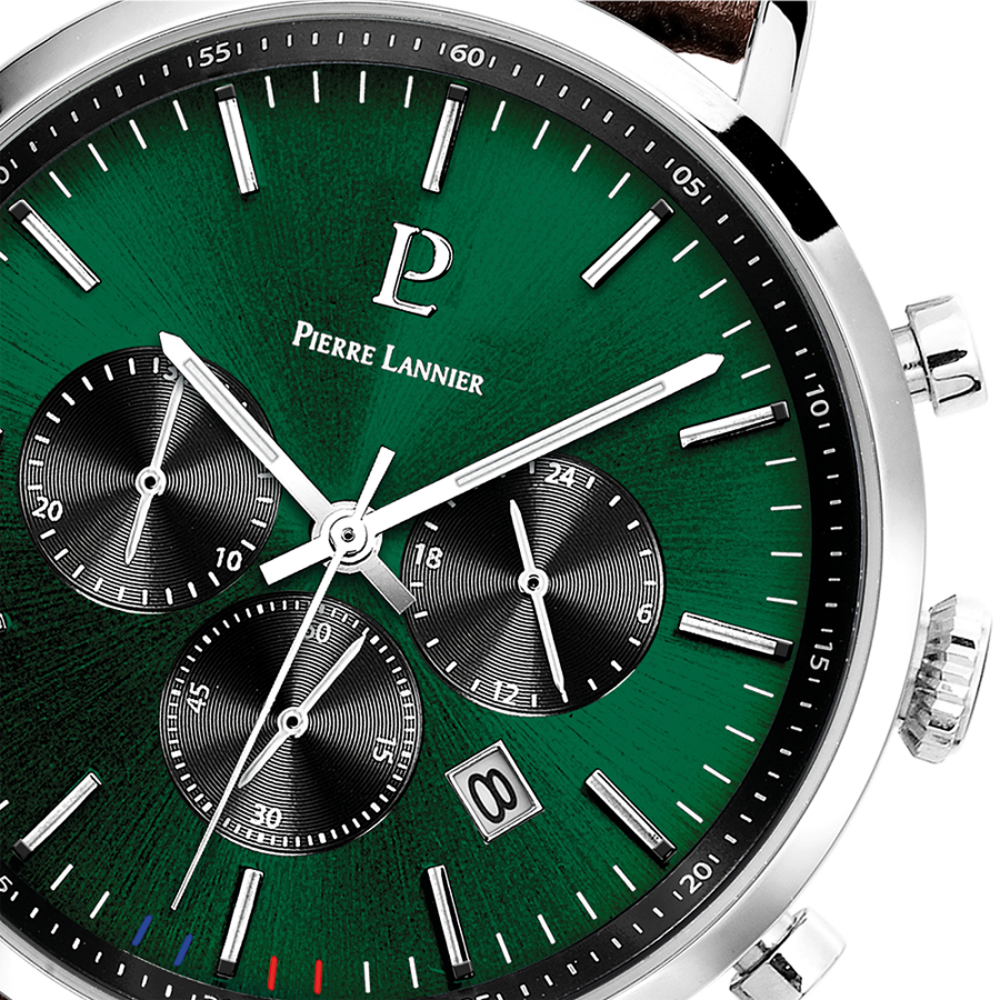 قرص أشعة الشمس باللون الأخضر، عقارب فضية، إطار فضي من Pierre Lannier 219G164