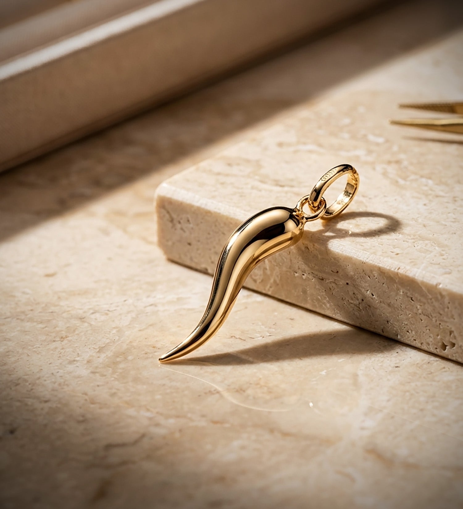 Pendentif Dabondance en Or Jaune 18 Carats en Or Brillant Taille : 20 X 3,5 mm