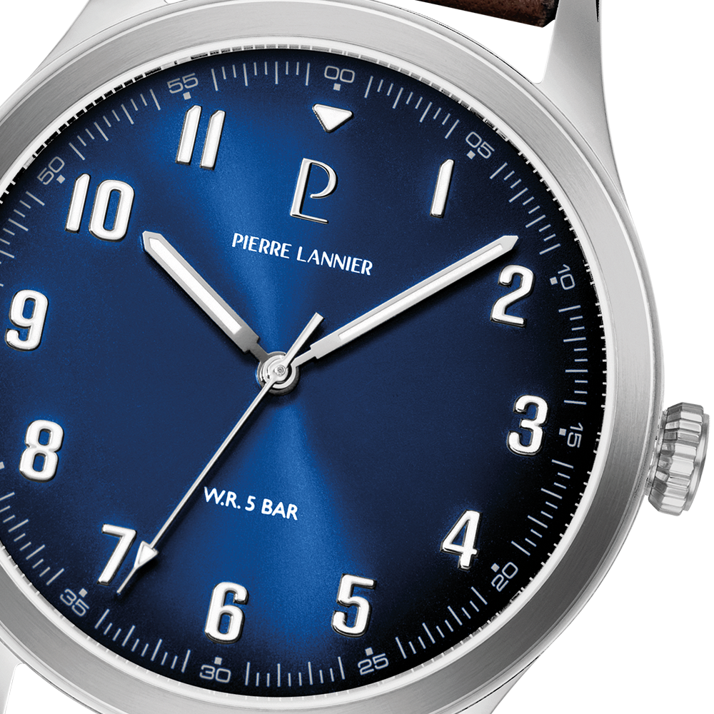 قرص أشعة الشمس الأزرق، عقارب فضية، إطار فضي Pierre Lannier 260G164