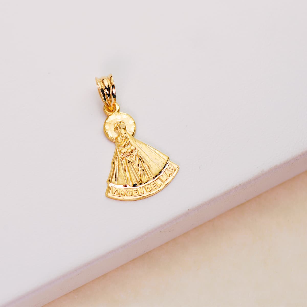 18K Médaille Or Jaune Vierge 20 X 17 mm