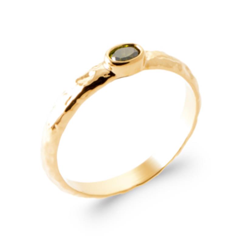 Anillo Ovalado Martillado – Chapado en Oro | Azuline