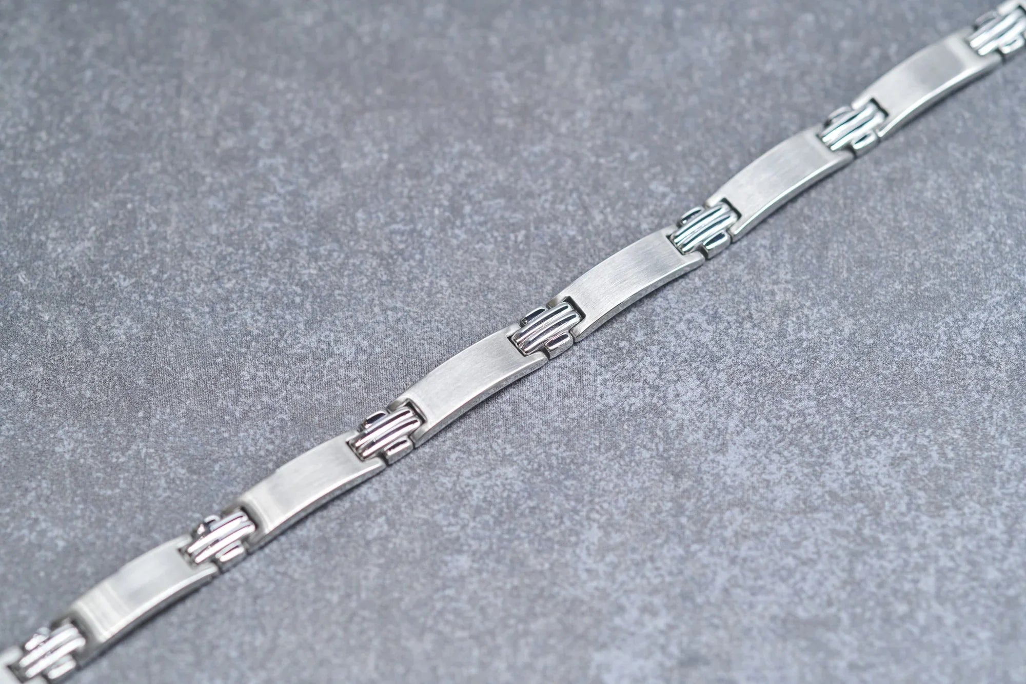 Joaquim - Bracelet - Phoebus view 2