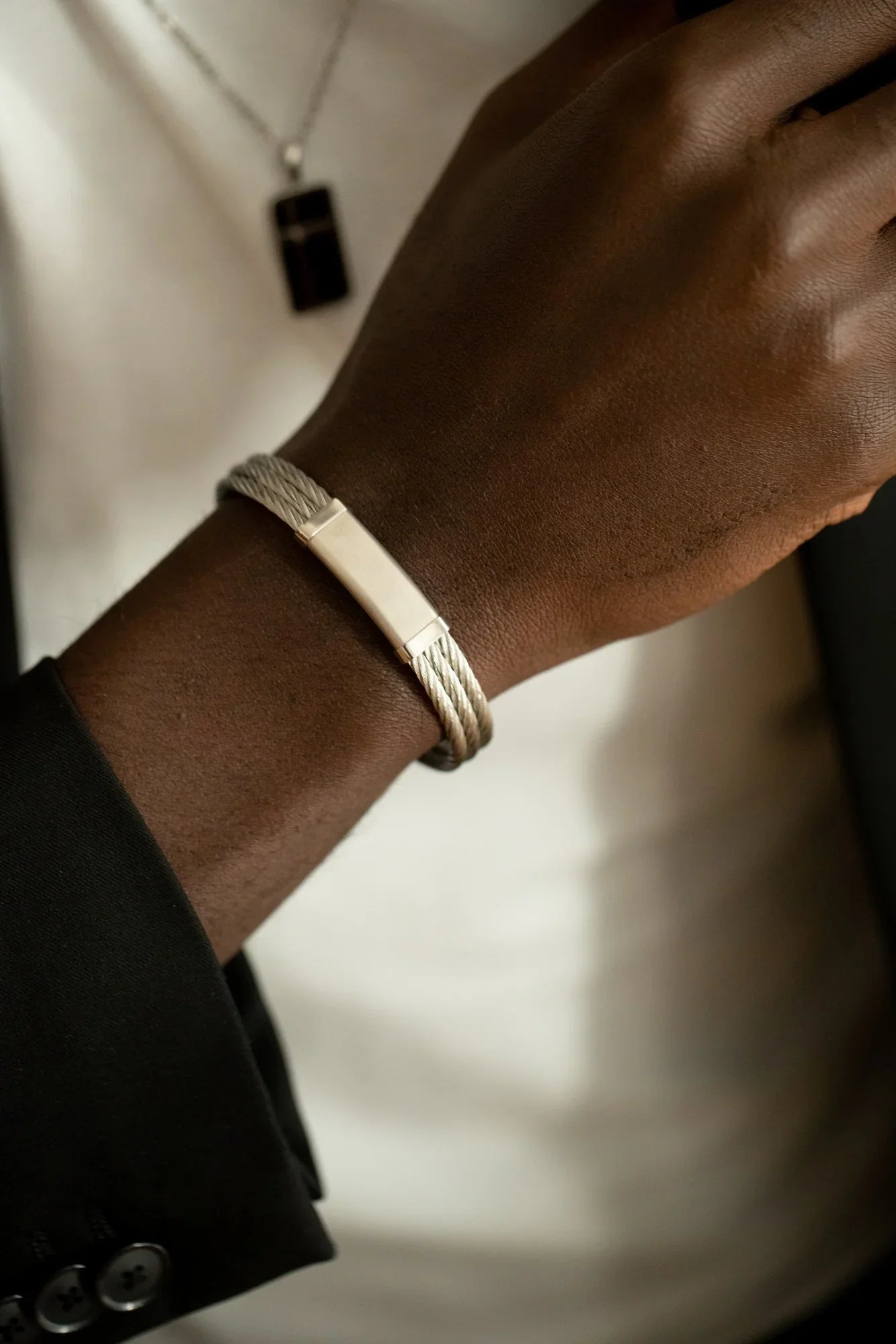 Adama - Bracelet - Phoebus view 2