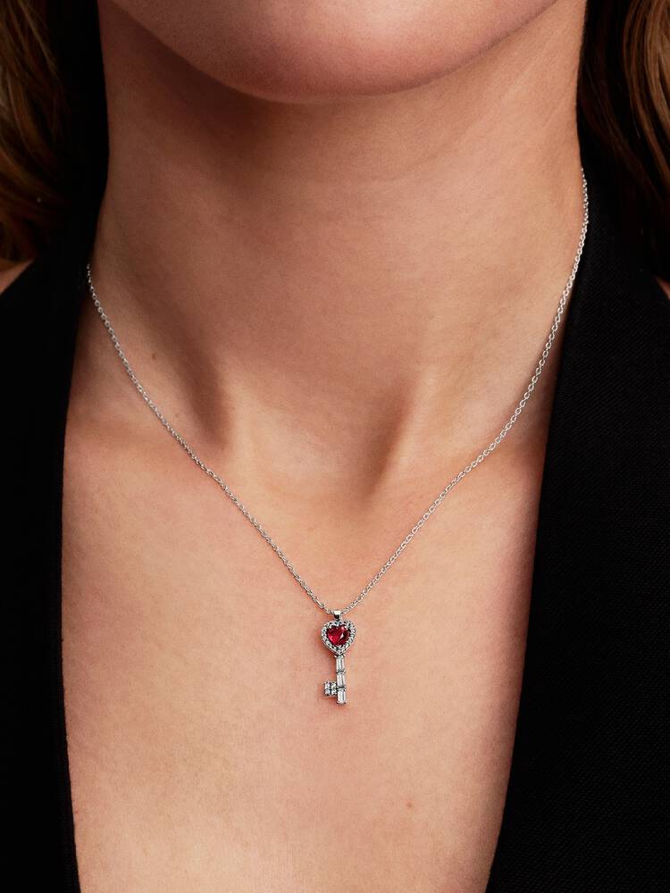 Collar Pandora - Llave de corazón en relieve | 394392C01