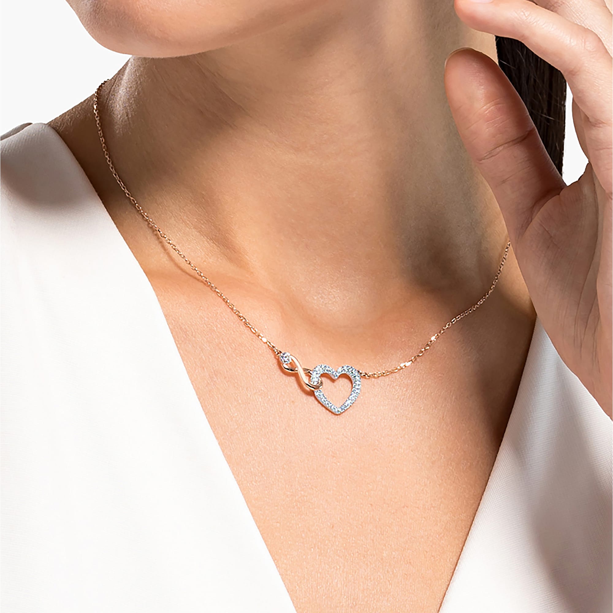 Colar Hyperbola Heart & Infinity Branco Bicolor – Swarovski vista 2