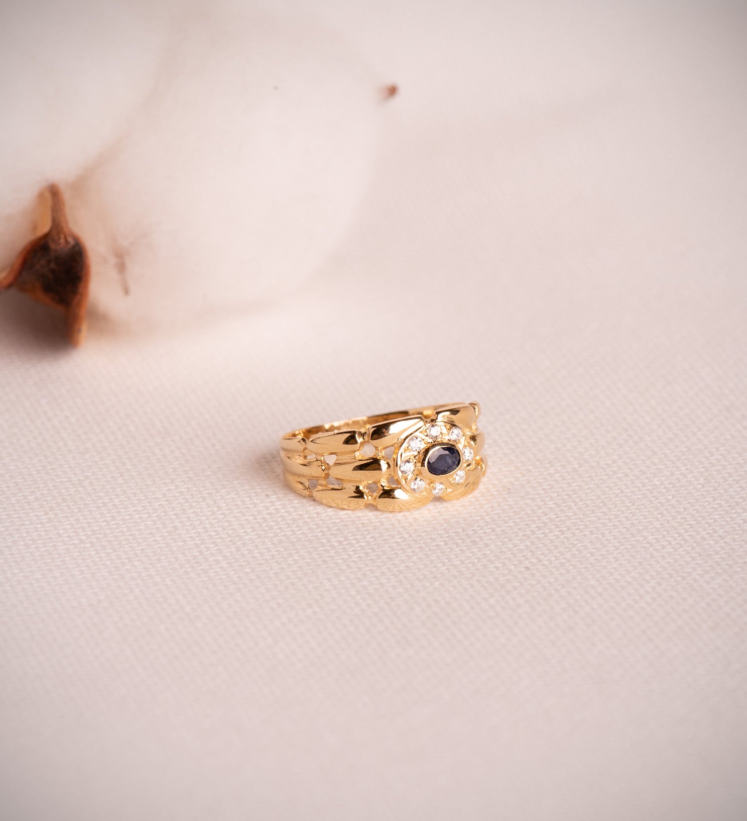 Panter 18K gulguldring med zirkon och naturlig safir 4X3 mm Bredd: 9 mm