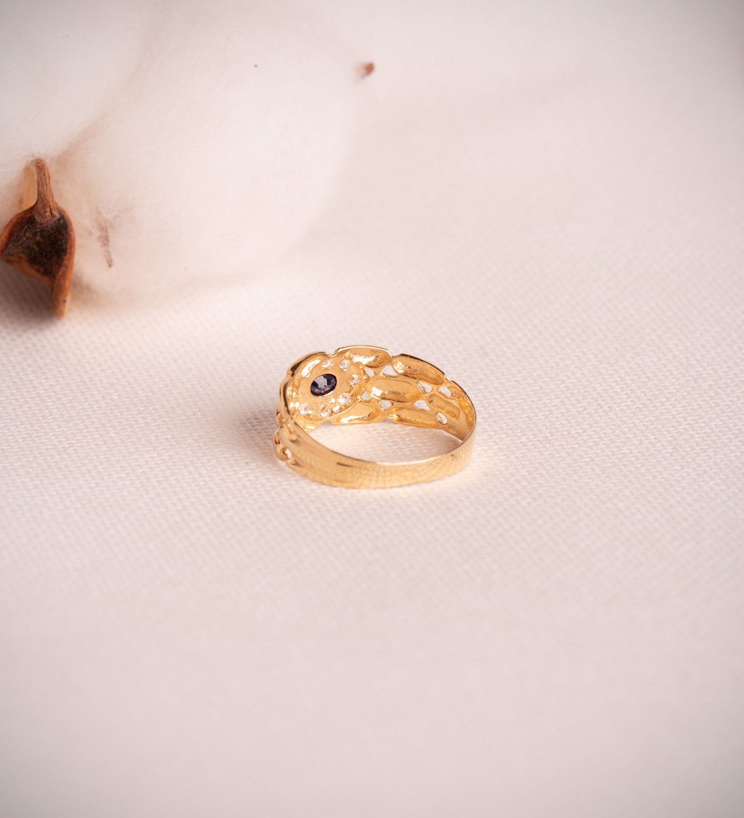 Panter 18K gulguldring med zirkon och naturlig safir 4X3 mm Bredd: 9 mm