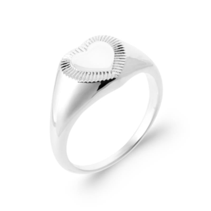 Heart Ring – Silver | Azuline