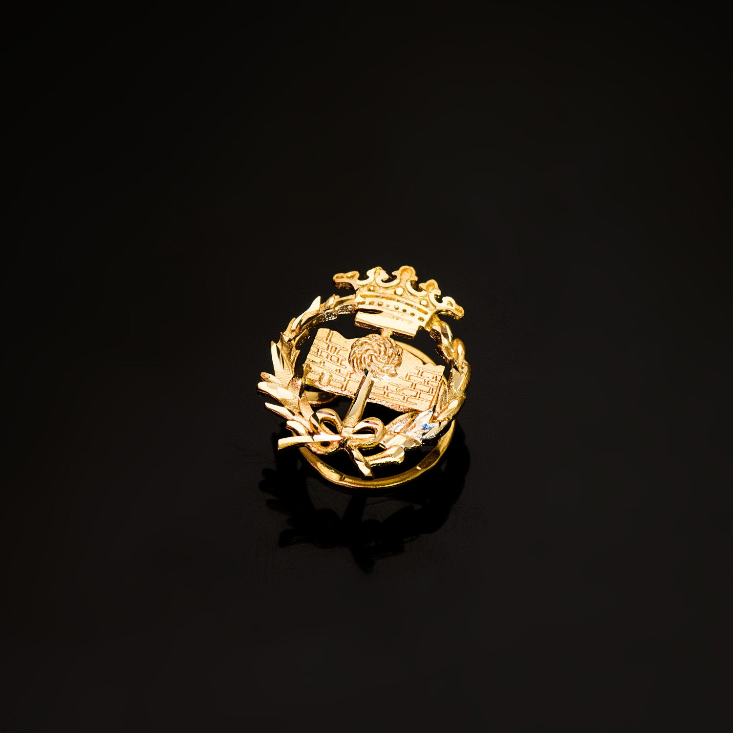 Badge Géologique Or Jaune 18K 17 X 14 mm