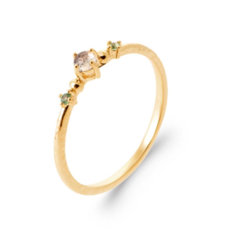 Anillo Martillado – Chapado en Oro | Azuline