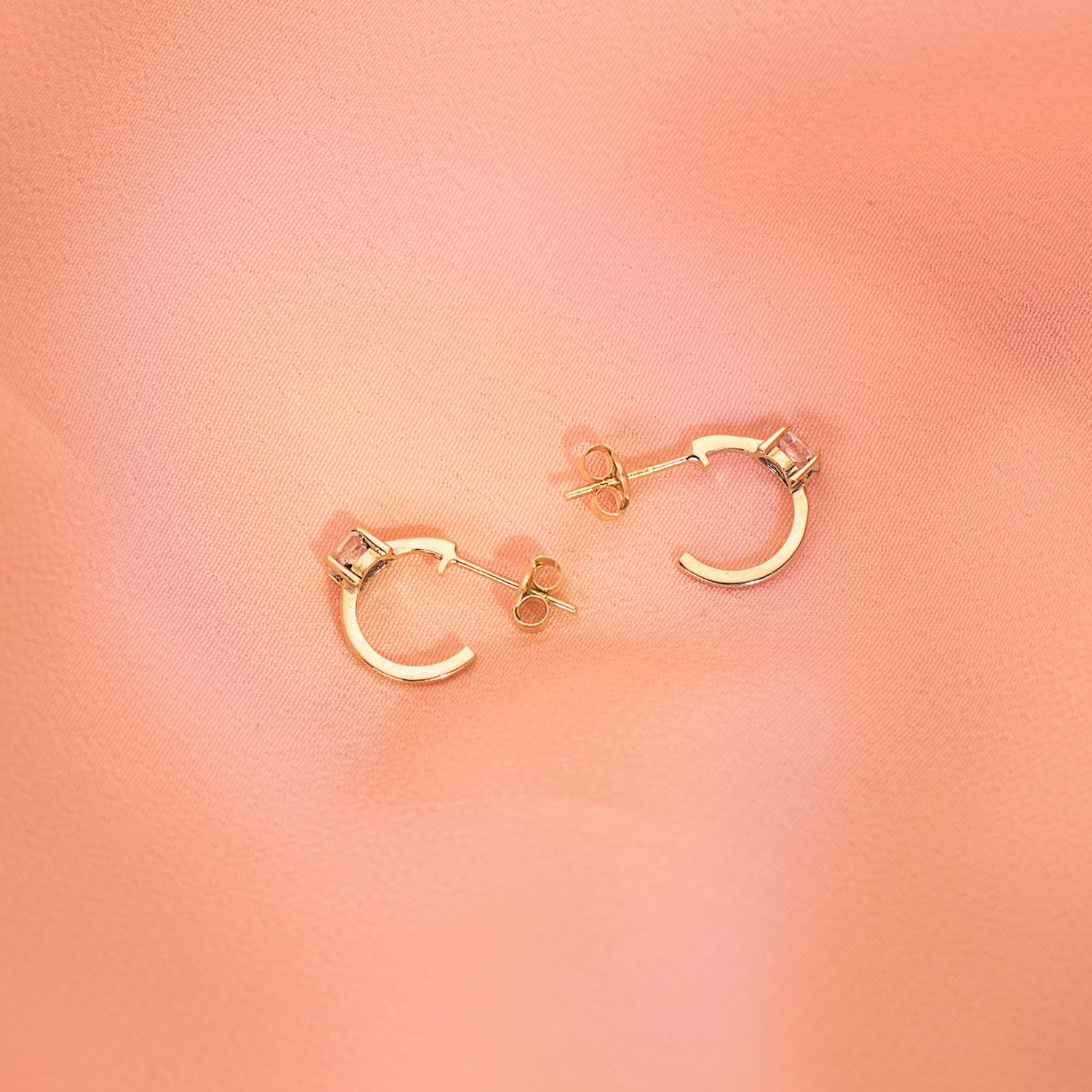 18K Boucles d'oreilles Créoles en Or Jaune et Zircons 12 X 3 Mm. Fermoir Poussettes Papillon