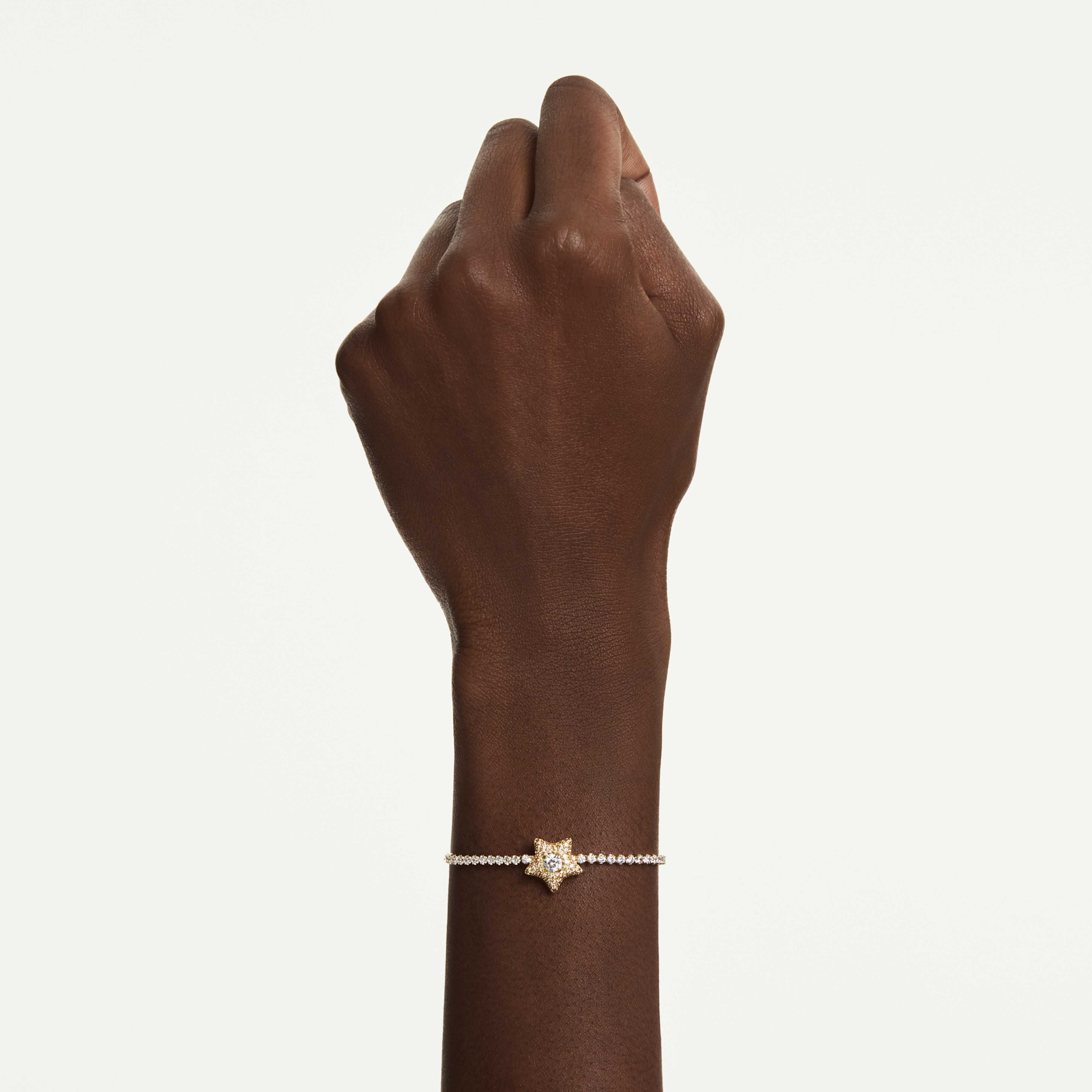 Swarovski armbånd - Sublima Luna - Stjerne - White & Gold på en mannequin
