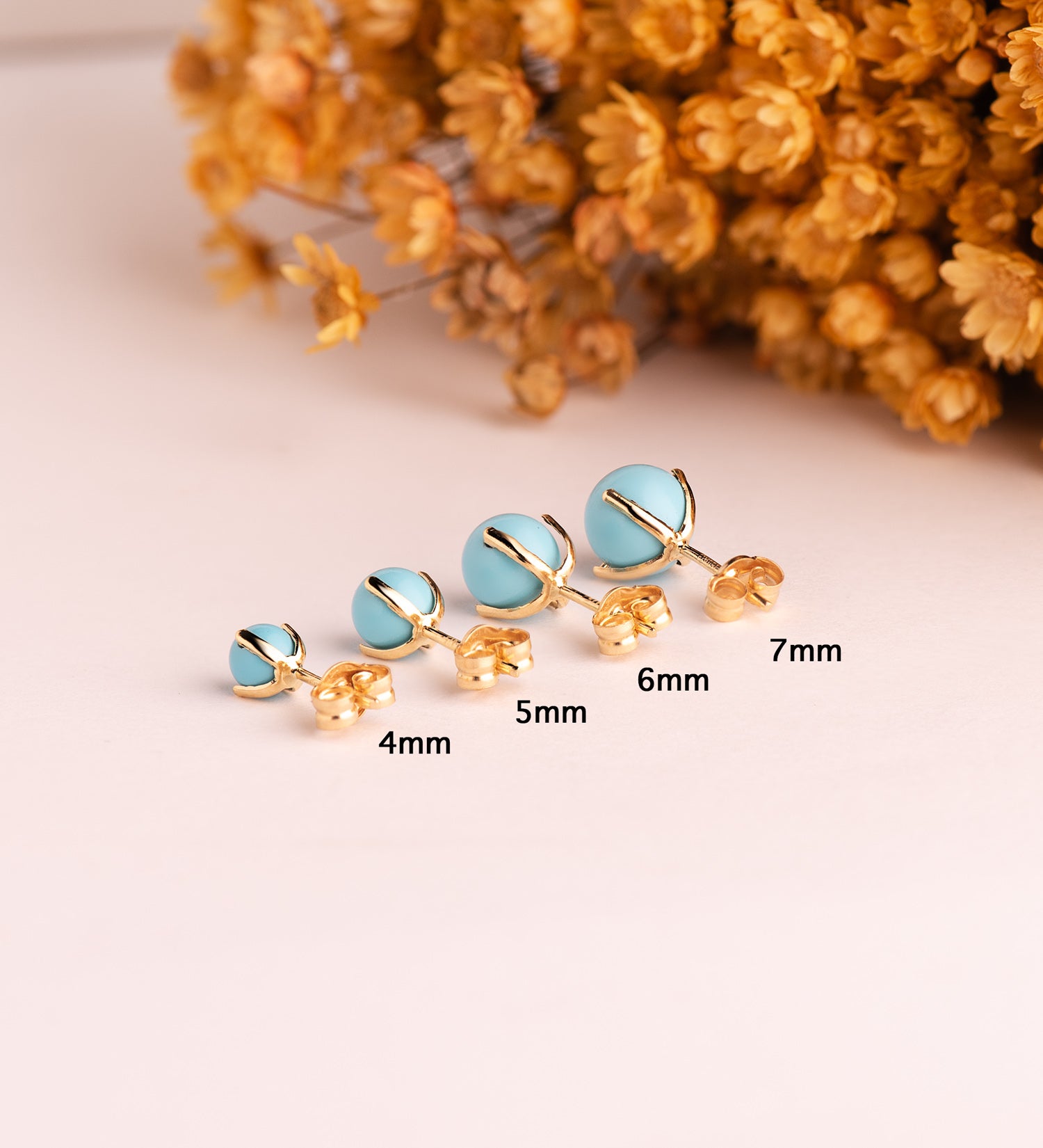 Boucles d'oreilles Turquoise en Or Jaune 18K avec 4 Griffes Taille : 4 mm Fermoir Poussettes Papillon