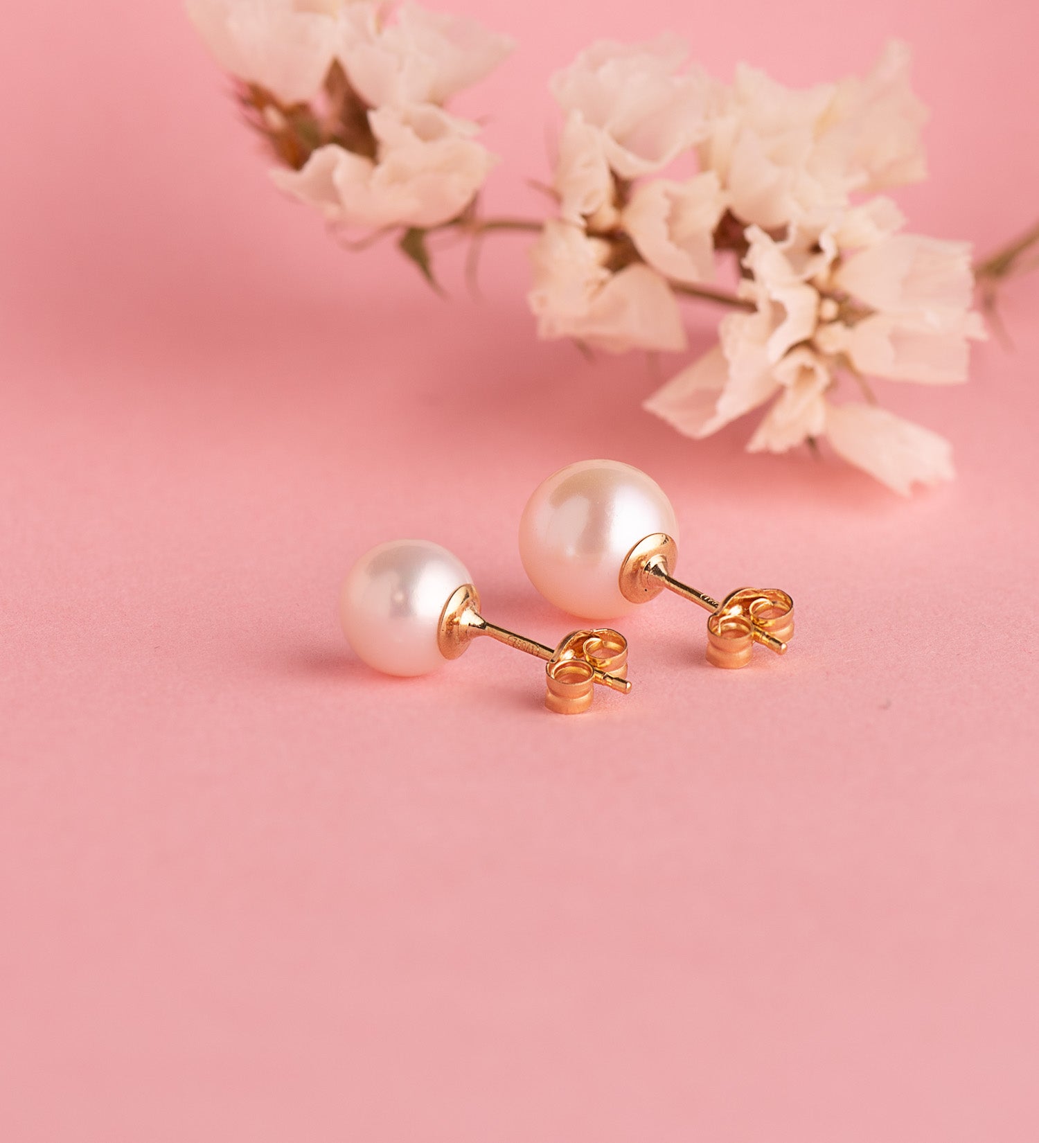 Boucles d'oreilles Or Jaune 18K Perle de Culture 7 - 7,5 mm avec Coquillage Fermoir Poussettes Papillon