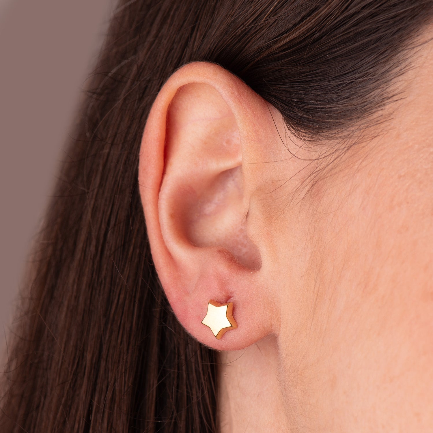 18 K gul guld glatte stjerne øreringe 8X8 mm Butterfly Push lås