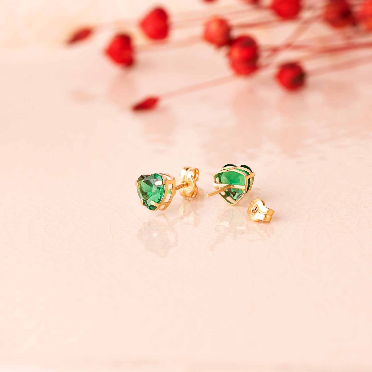 Boucles d'oreilles Or Jaune 18K avec Coeur Pierre Verte 6 X 6 mm Fermoir Poussette Papillon