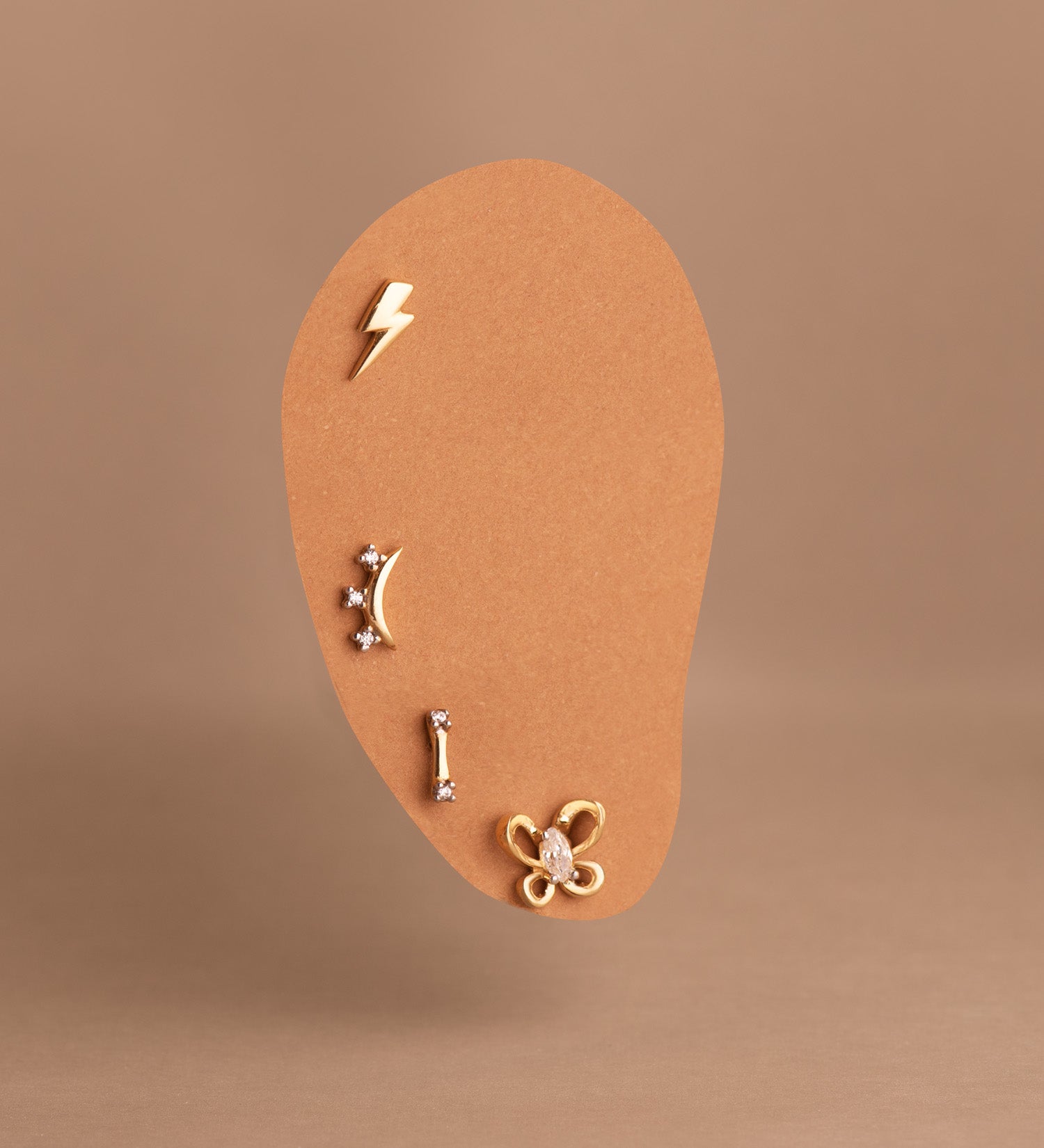 Piercing Luna en Oro Bicolor de 18K con Circonitas, Tamaño: 8X4 mm Cierre de Tuerca