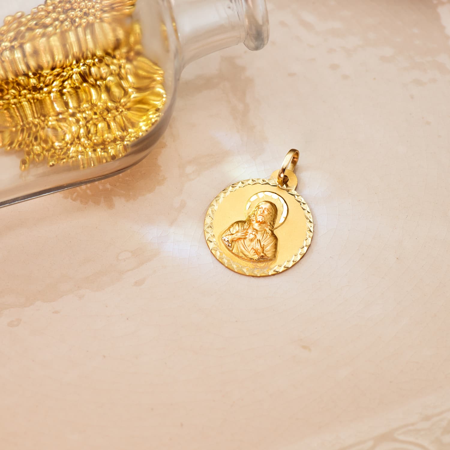 Médaille Croix Sacré Coeur de Jésus 18K Taille 22 mm